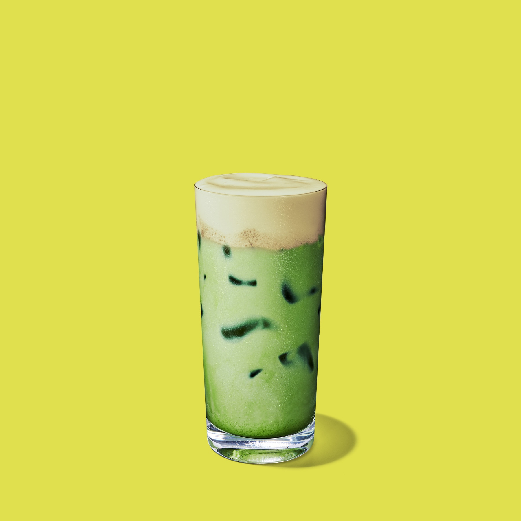 Iced Matcha Latte with Oleato Golden Foam™